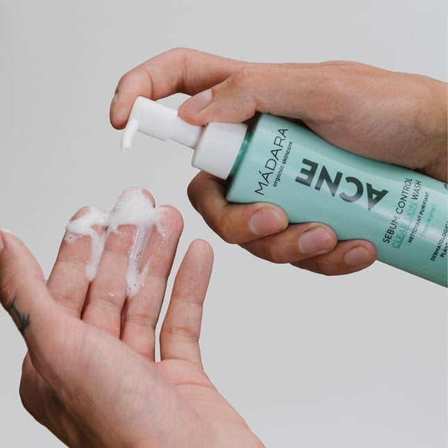 MÁDARA Acne Sebum Control Clear Skin Wash 140ml
